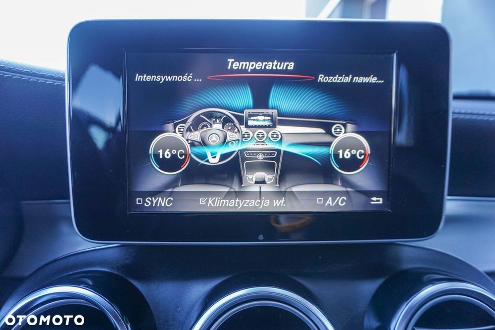 Mercedes-Benz GLC 250 4Matic 9G-TRONIC AMG Line - 20