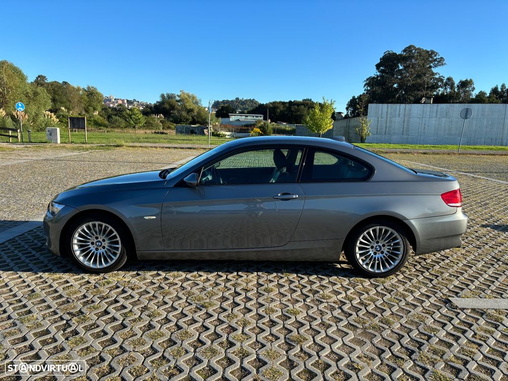 BMW 320 d Coupe Auto - 3