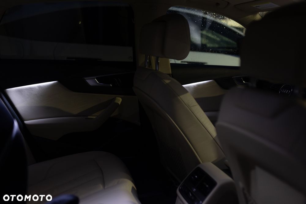 Audi A4 Limousine - 28