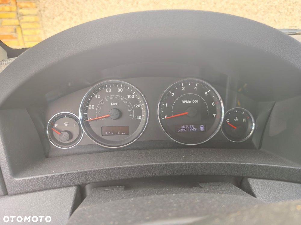 Jeep Grand Cherokee 3.7 4x4 Laredo - 5