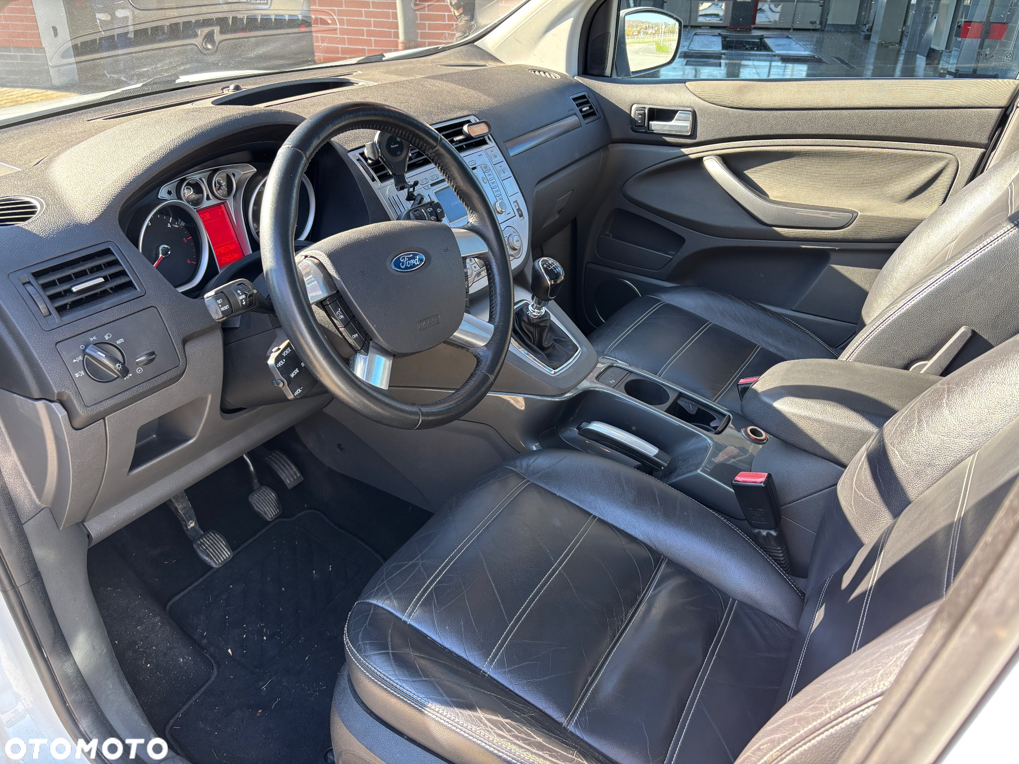 Ford Kuga 2.0 TDCi 4x4 Titanium - 5