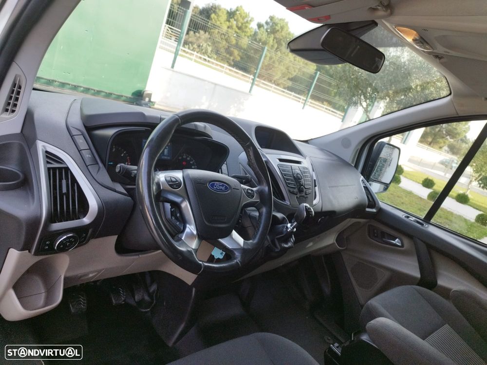 Ford TRANSIT CUSTOM 2.2 TDCI, 100 CV, 5 Lugares L2H1 Longa - 17