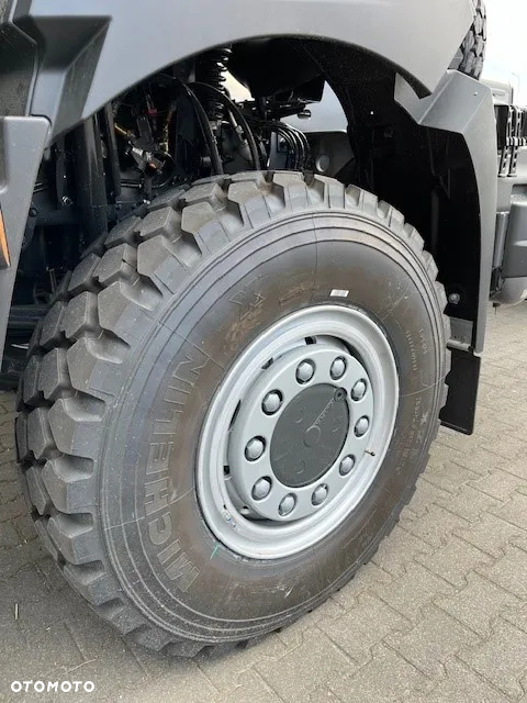 Renault Gama K440 6x6 - 9