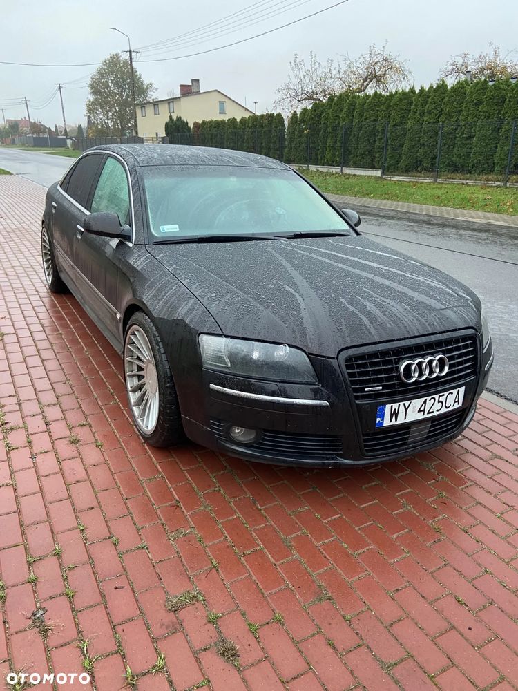 Audi A8 4.2 L Quattro - 10