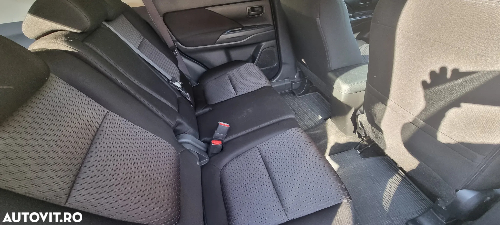 Mitsubishi Outlander - 5