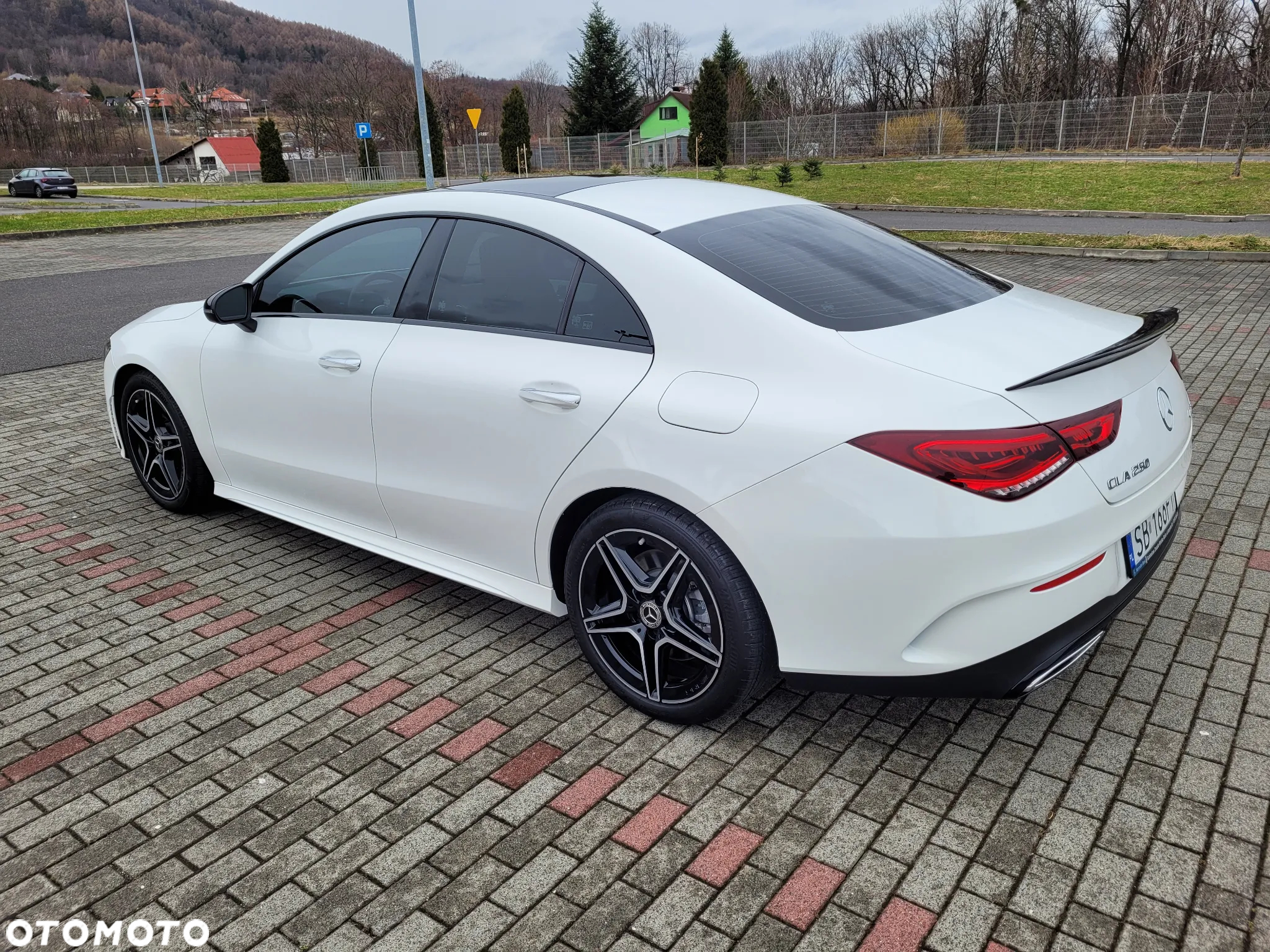 Mercedes-Benz CLA 250 4-Matic AMG Line 7G-DCT - 2
