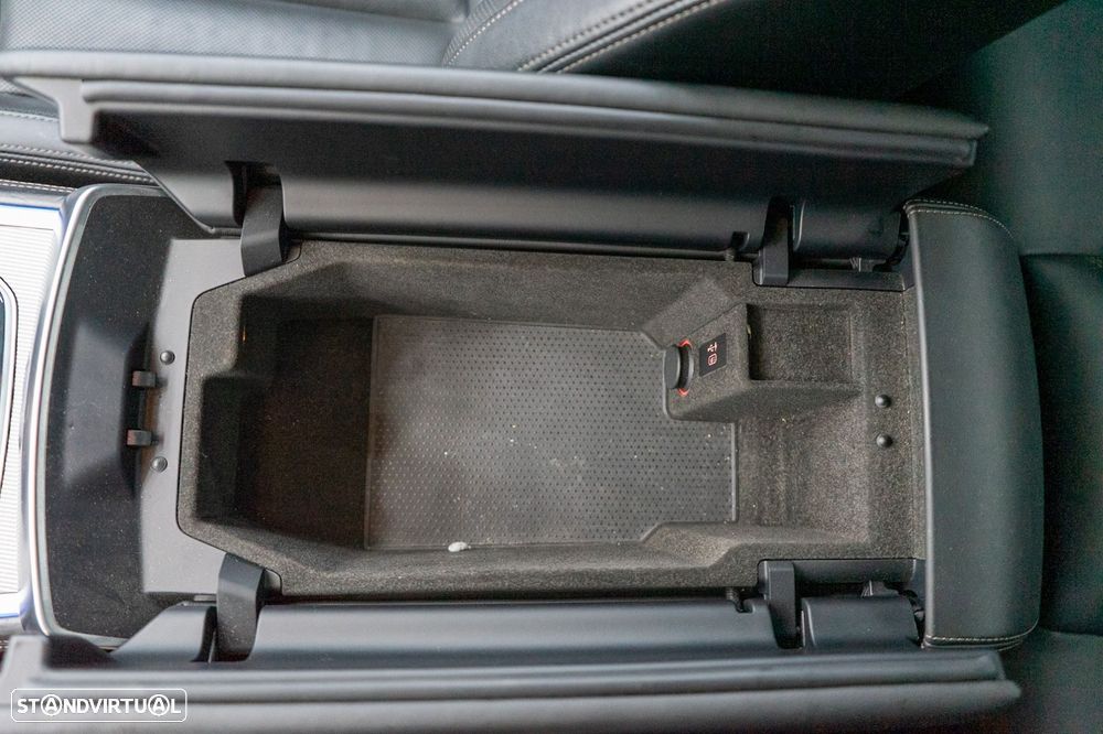 BMW 840 d xDrive Pack M - 36