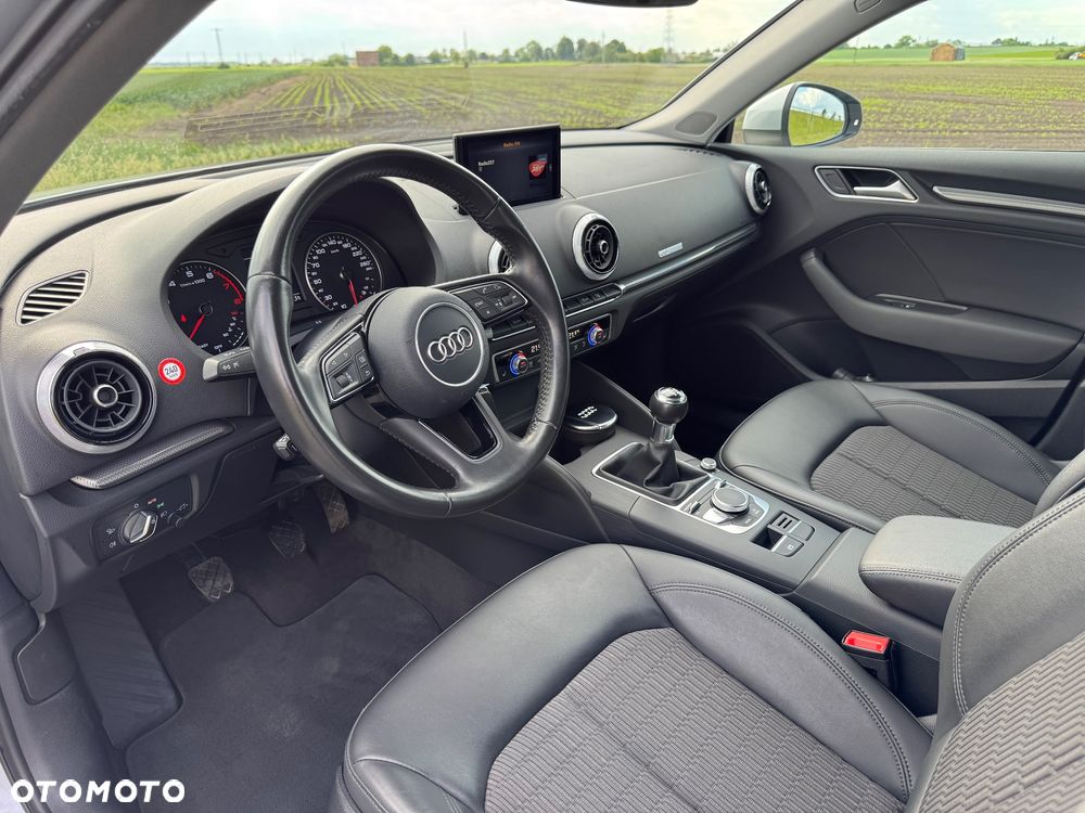 Audi A3 Sportback 1.4 TFSI cylinder on demand ultra Ambiente - 25
