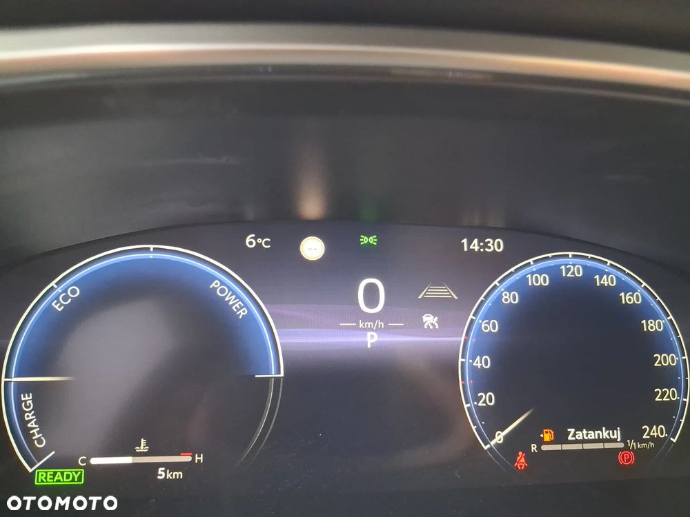 Toyota Corolla 2.0 Hybrid Style - 21