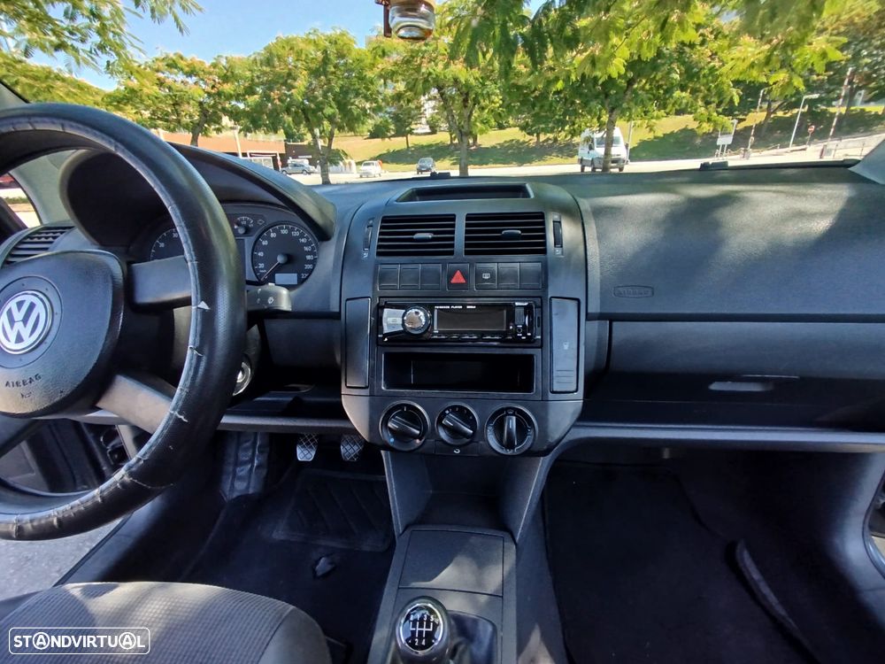 VW Polo 1.2 - 9