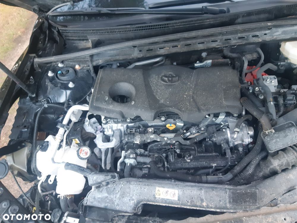 Toyota Camry 2.5 Hybrid Dynamic Force Comfort e-CVT - 16