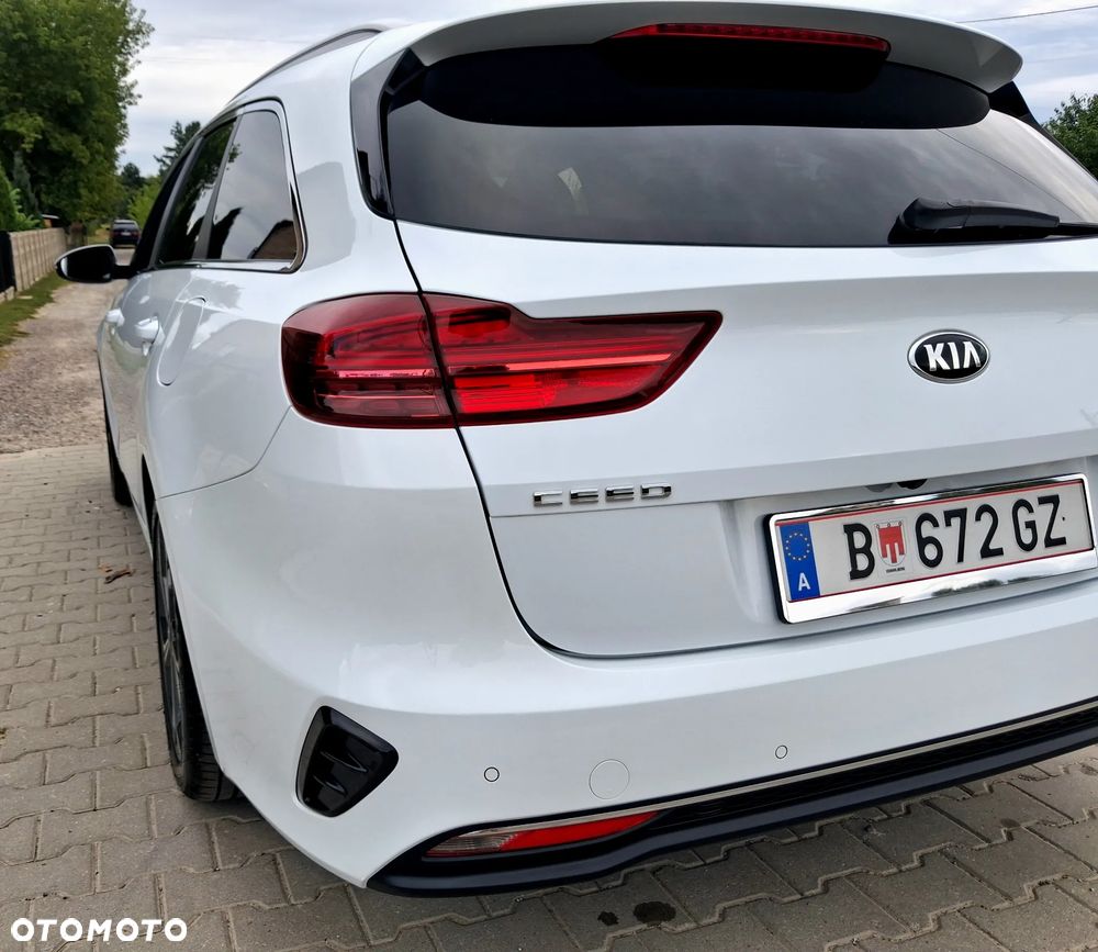 Kia Ceed 1.4 T-GDI OPF Platinum Edition - 11