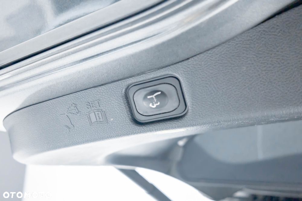 Ford Galaxy 2.5 Duratec FHEV TITANIUM - 40