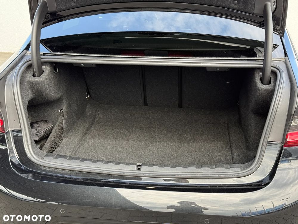 BMW Seria 3 320d xDrive M Sport Sport - 13