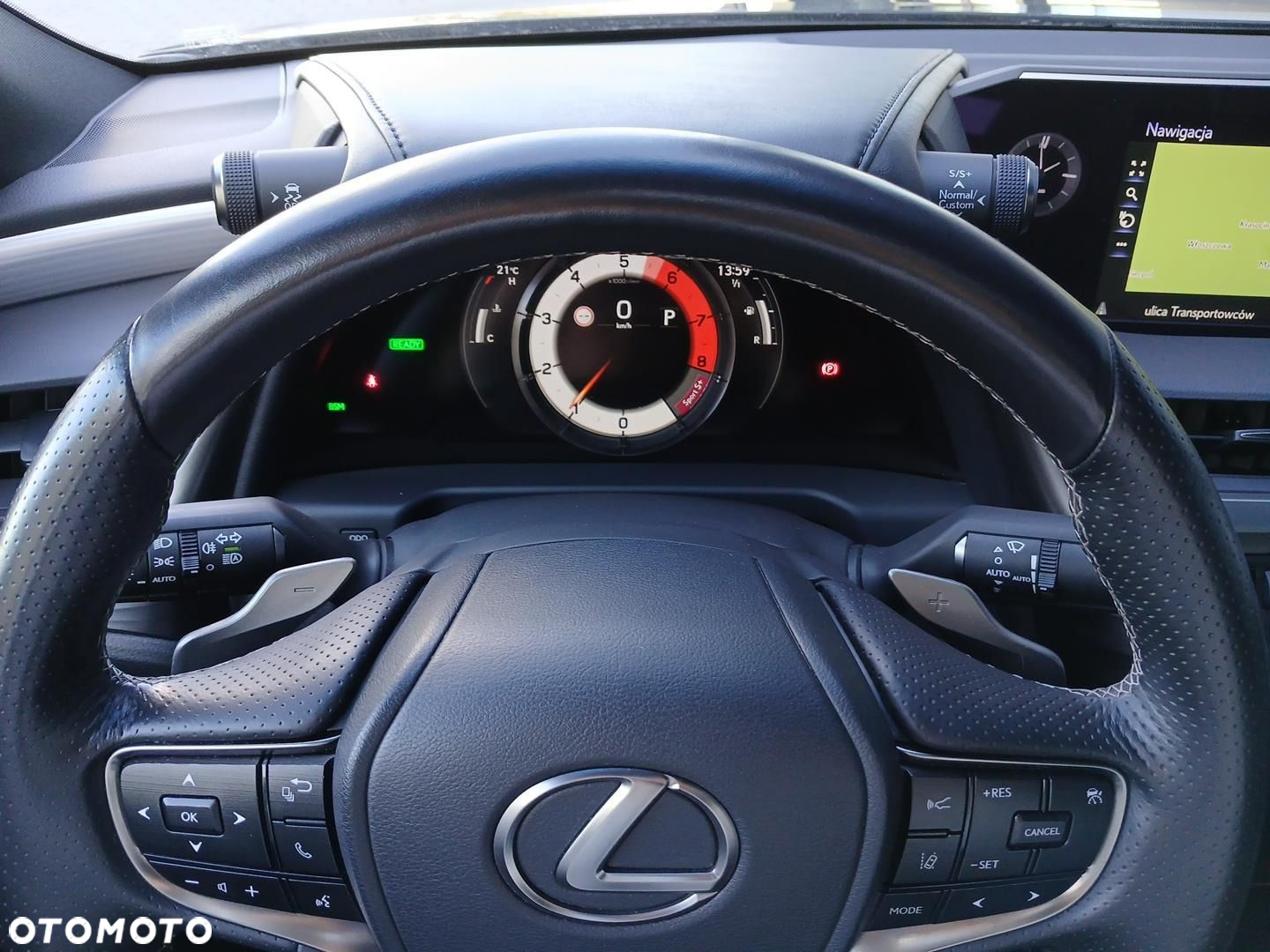 Lexus ES 300h F Sport Edition - 12