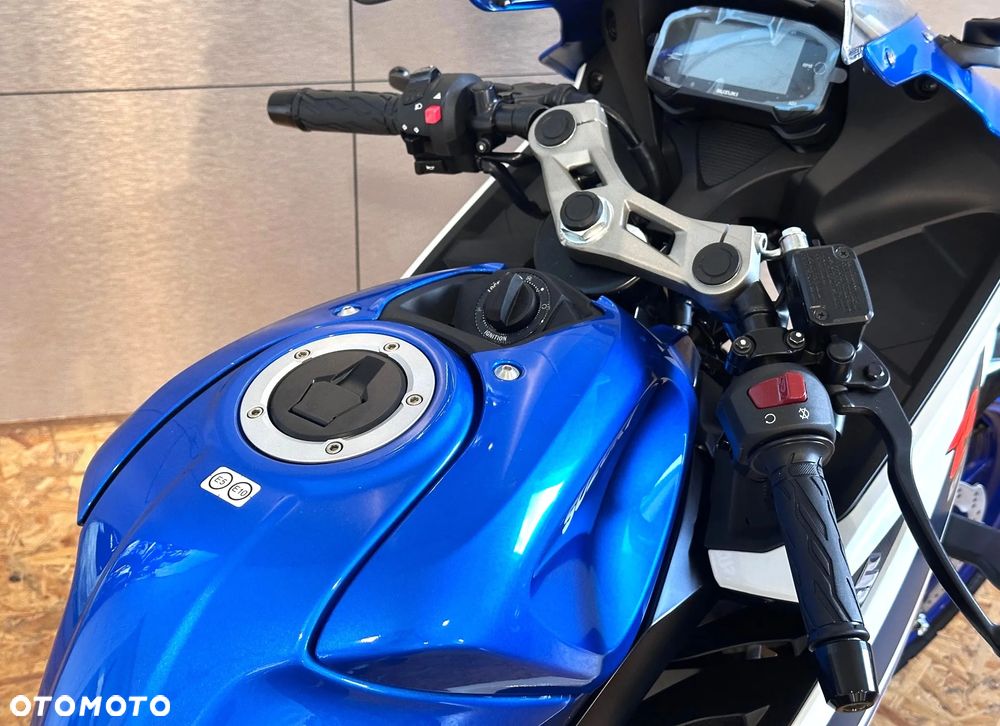 Suzuki GSX-R - 5