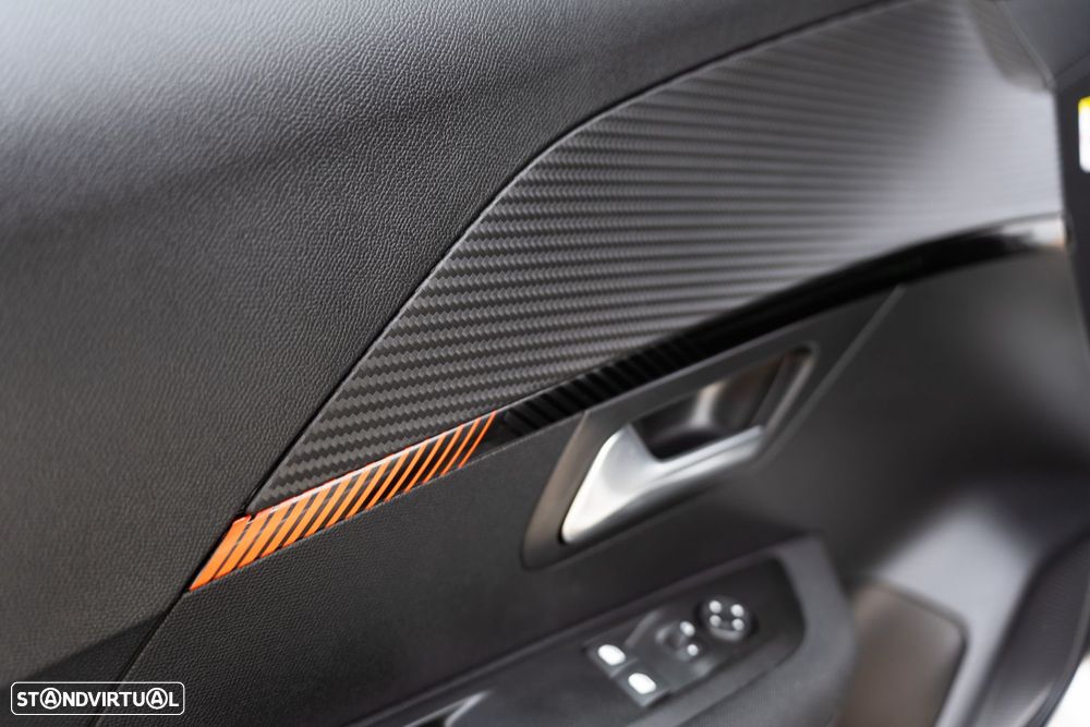 Peugeot e-208 Active - 10