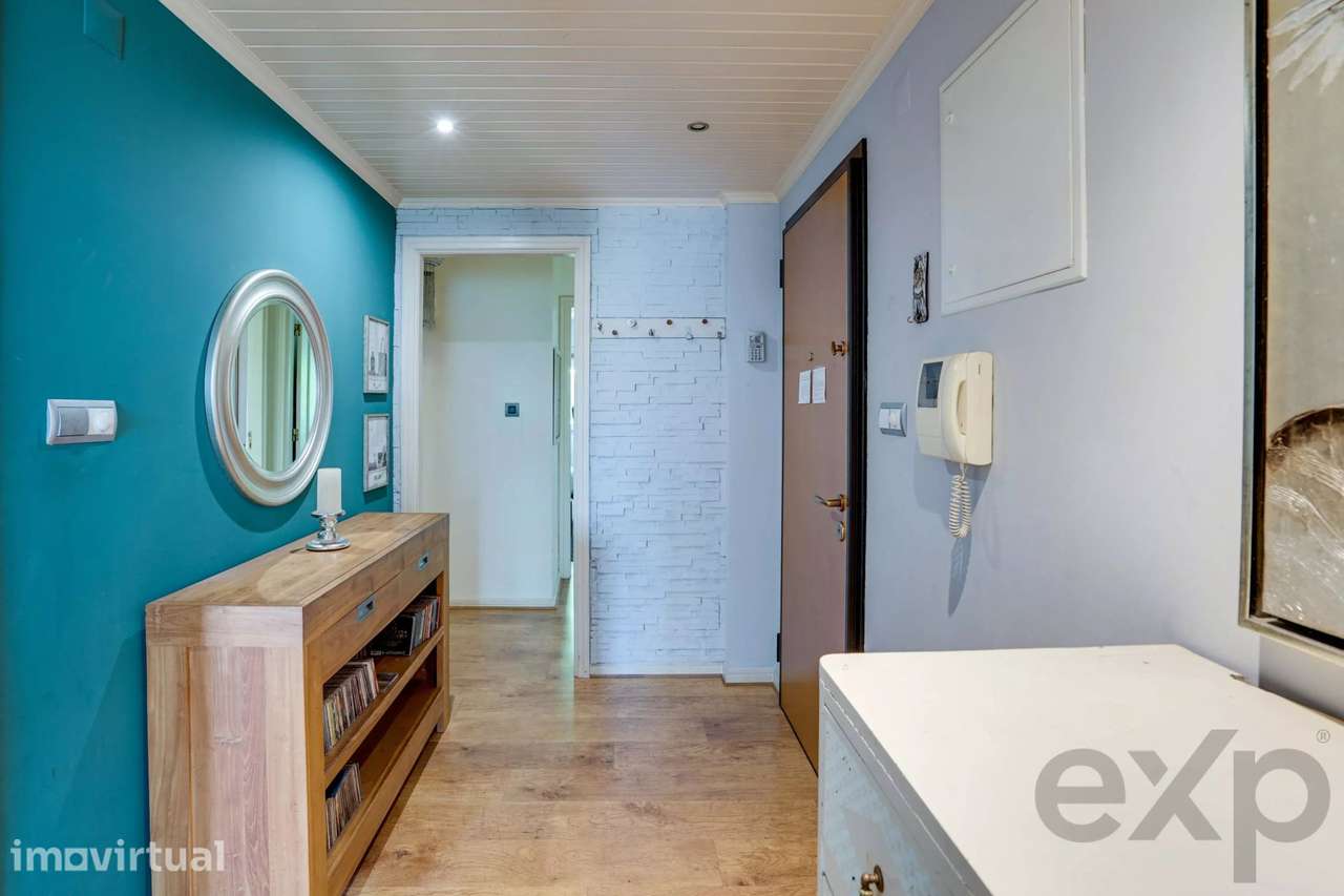 Apartamento T3 Póvoa de Santa Iria com Box e uma excelente arrecadacão - Grande imagem: 2/38
