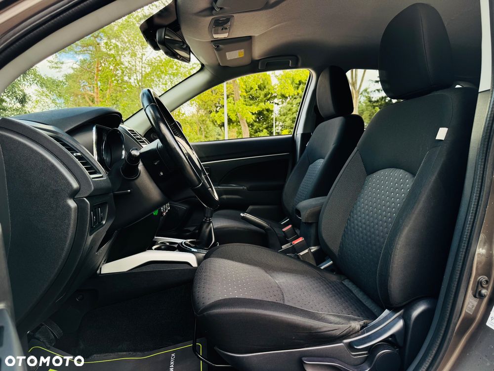 Mitsubishi ASX 1.6 2WD 35 Jahre - 28