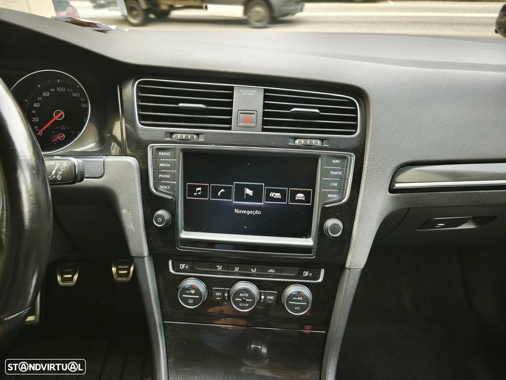 VW Golf GTI Performance BlueMotion - 29