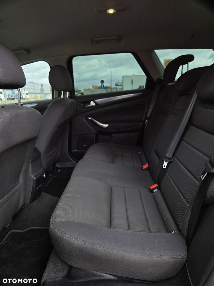 Ford Mondeo 2.0 TDCI Titanium - 12