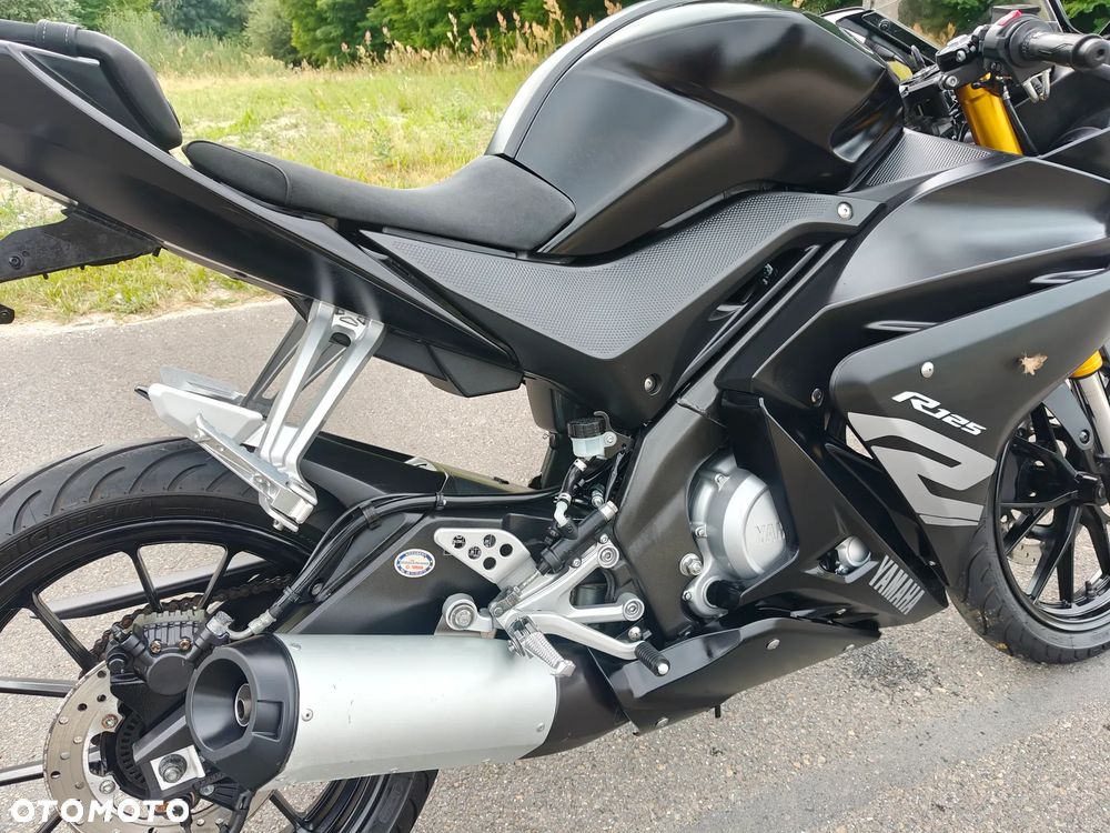 Yamaha YZF - 21