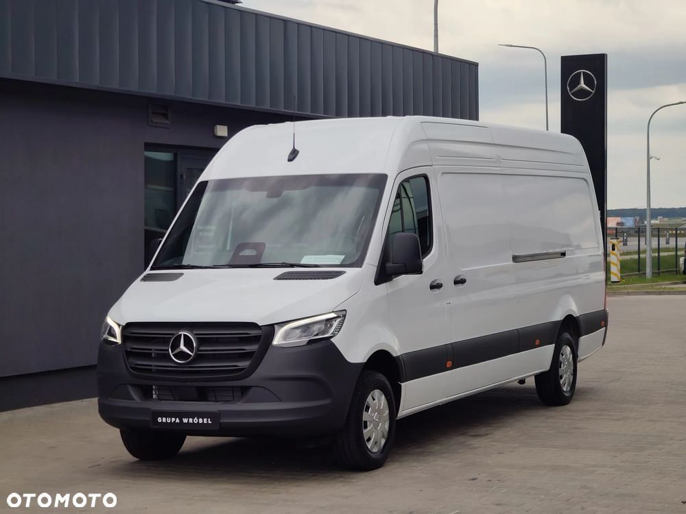 Mercedes-Benz Sprinter - 2