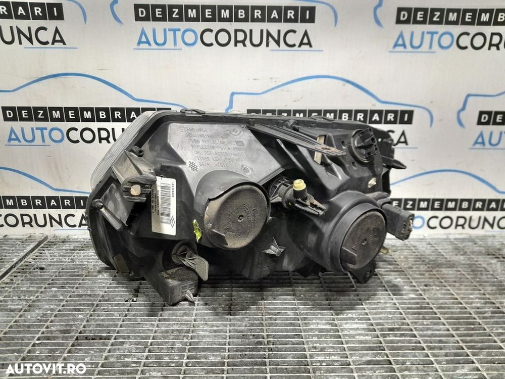 Far Dreapta Dacia Duster Facelift 2014 - 2017 SUV 4 Usi (1125) Fara xenon - 3