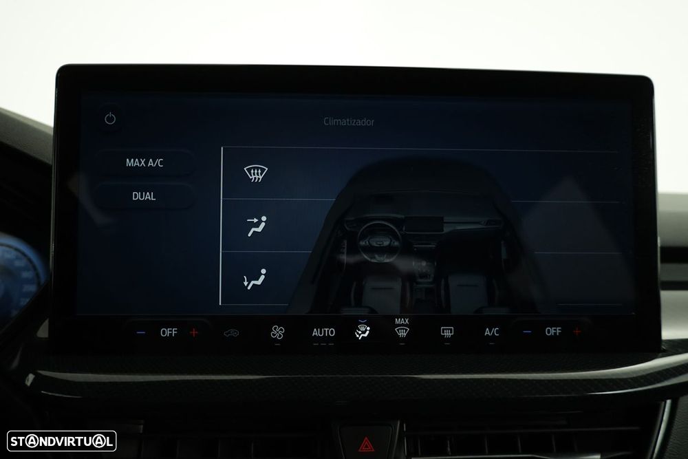 Ford Focus 1.0 EcoBoost MHEV ST-Line X - 13