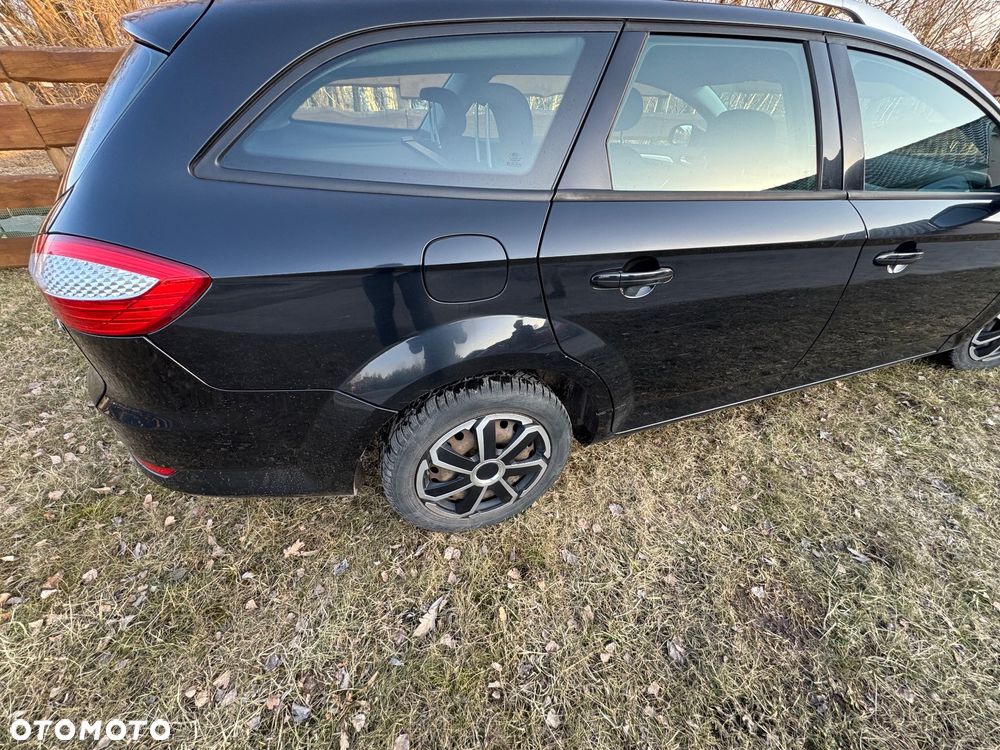 Ford Mondeo 2.0 TDCi Ambiente - 3