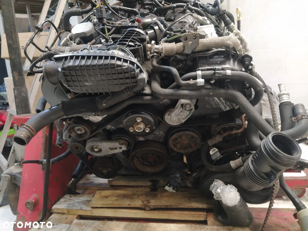 LAND ROVER DISCOVERY 3 / 4 L319  RANGE ROVER SPORT L320 SILNIK KOMPLETNY 276DT 2.7 EURO4 - 19