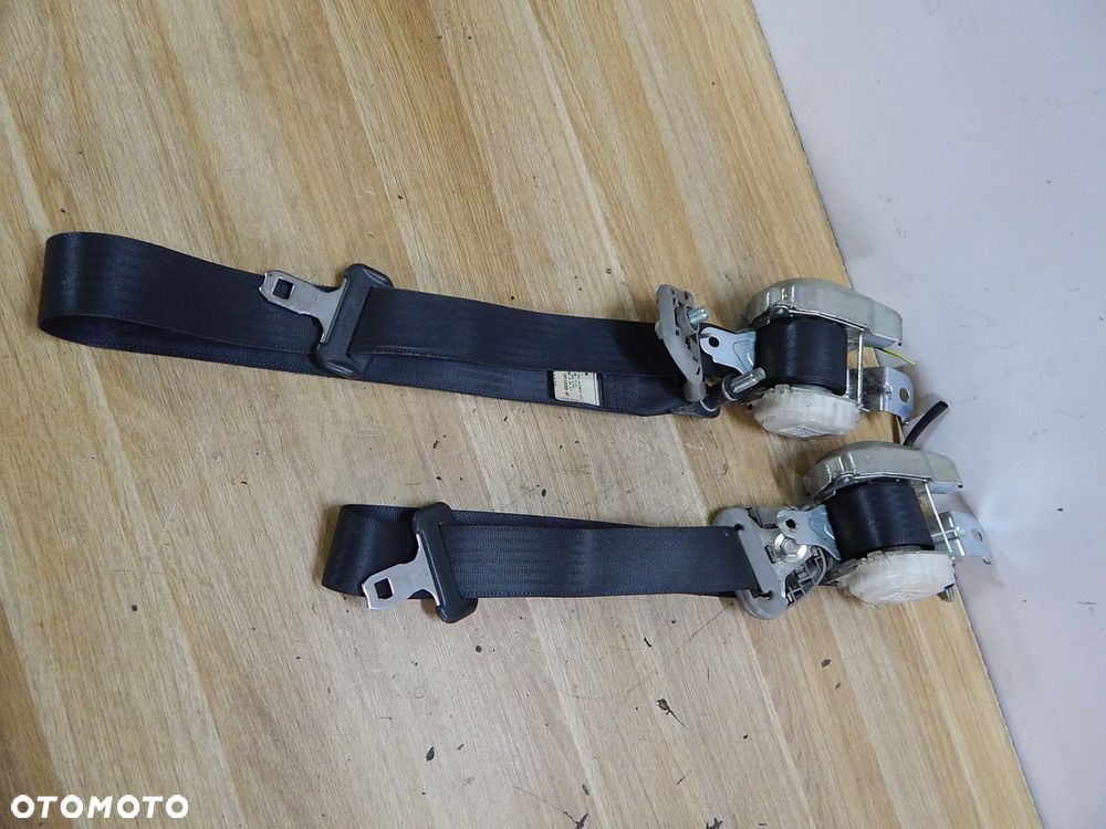 Pas bezpieczeństwa przód przedni Nissan Navara D40 pathfinder R51 05-14 Łuków części - 1