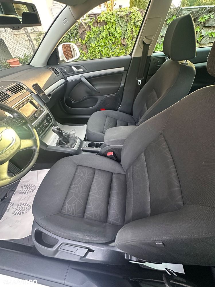 Skoda Octavia 2.0 TDI Business - 11