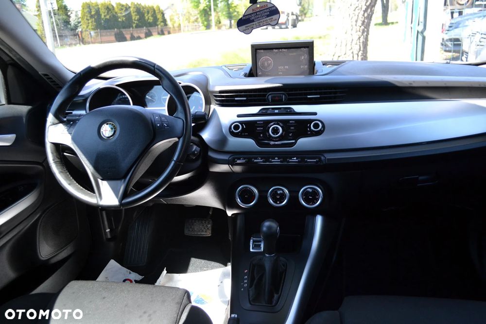 Alfa Romeo Giulietta 2.0 JTDM 20V TCT Lusso - 7