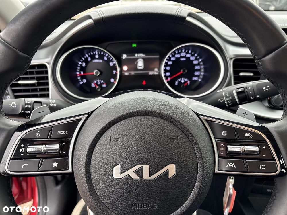 Kia Ceed 1.5 T-GDI M DCT - 23