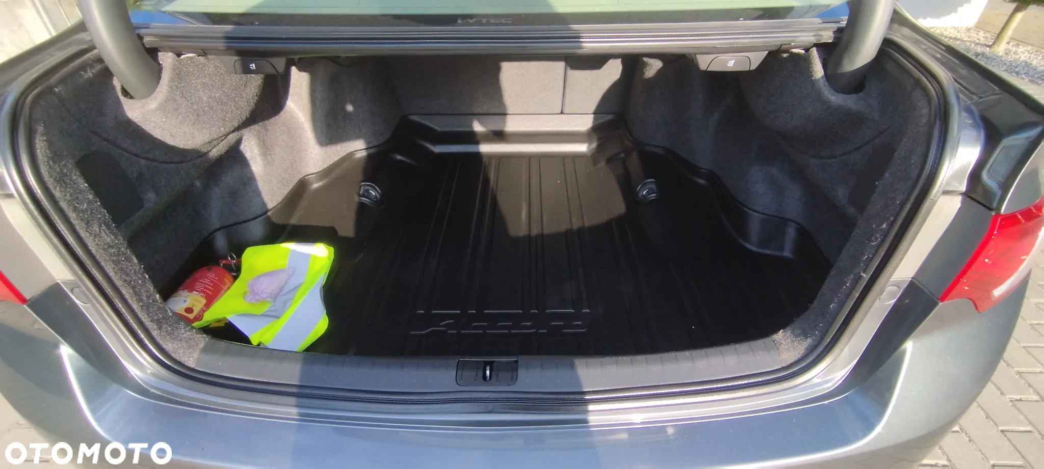 Honda Accord 2.0 Elegance - 20