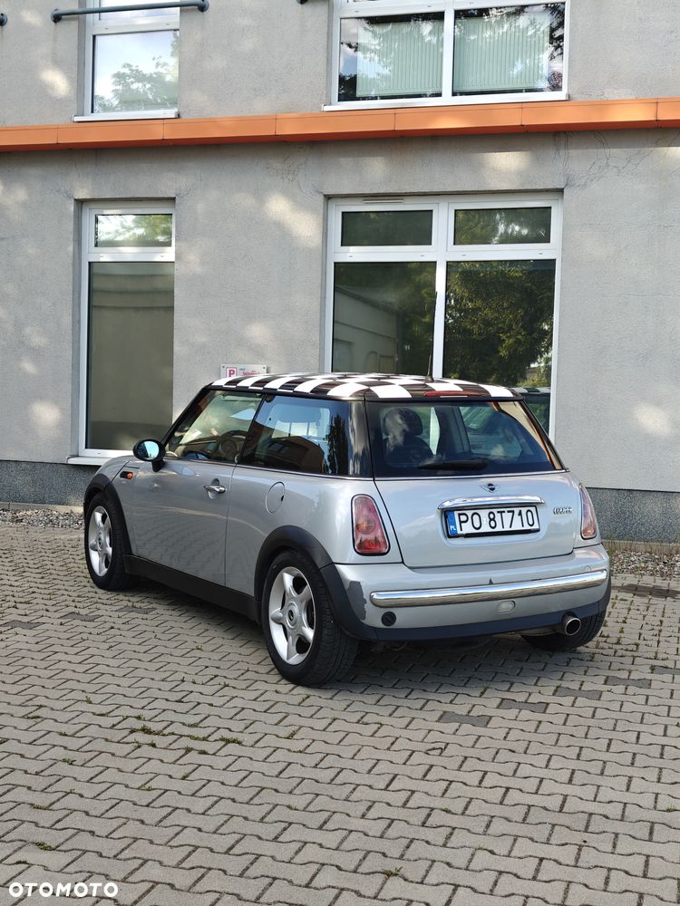 MINI Cooper chili - 4