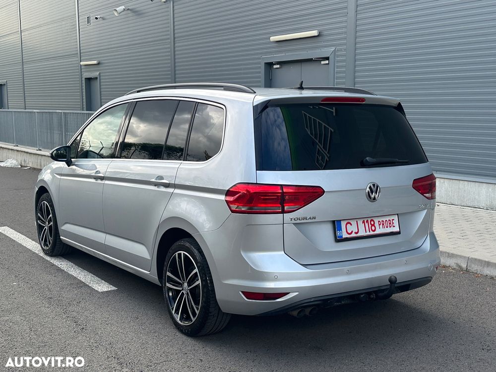 Volkswagen Touran 2.0 TDI SCR DSG Comfortline - 10
