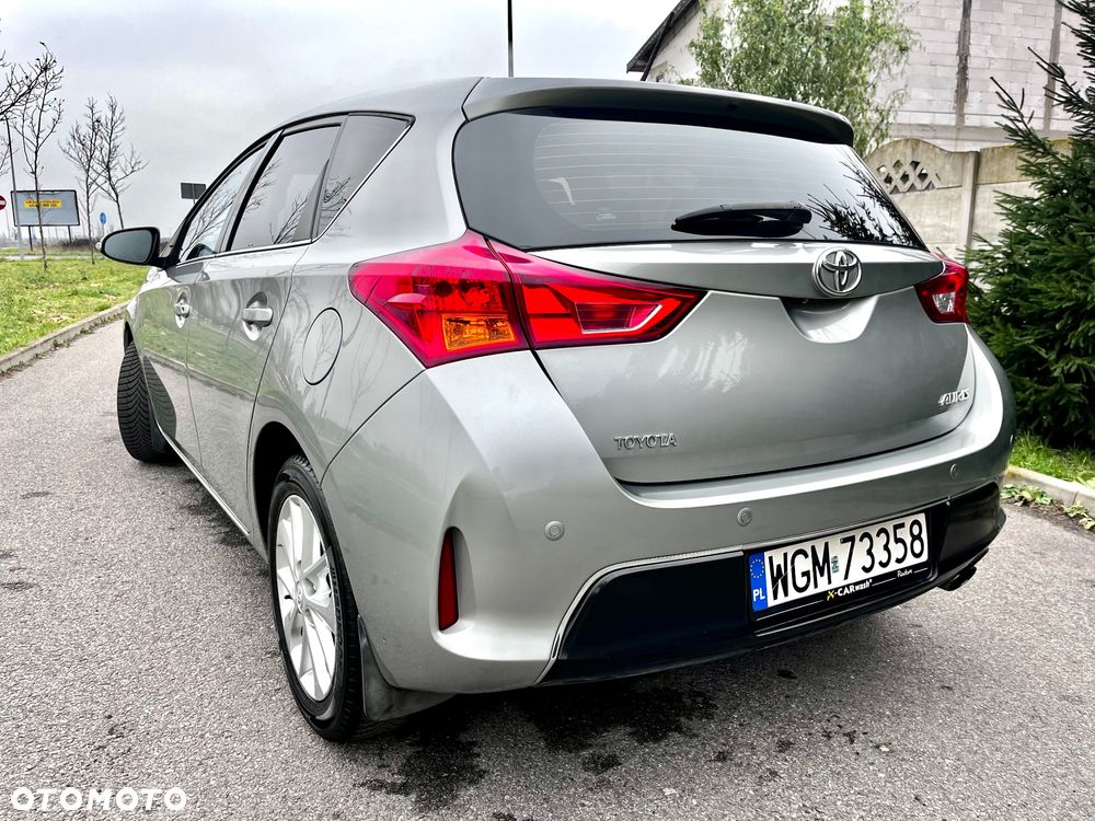 Toyota Auris 1.6 Premium Start - 15