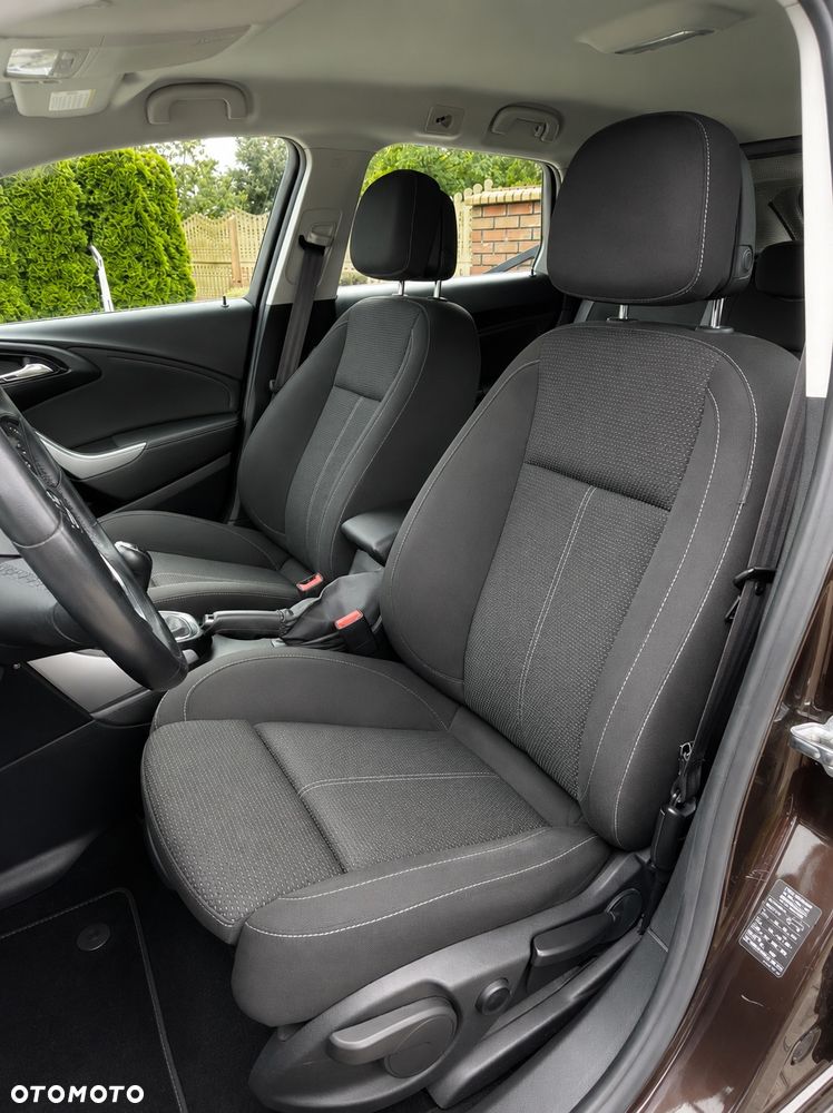 Opel Astra 1.7 CDTI Cosmo - 18