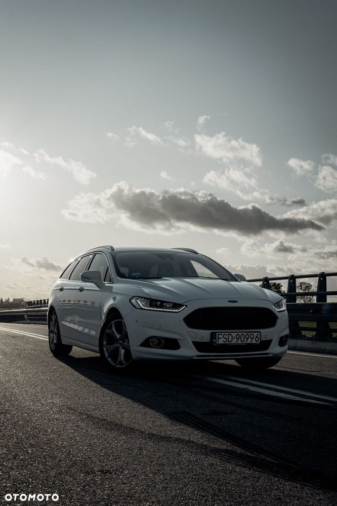 Ford Mondeo 2.0 TDCi Bi-Turbo Titanium PowerShift - 4