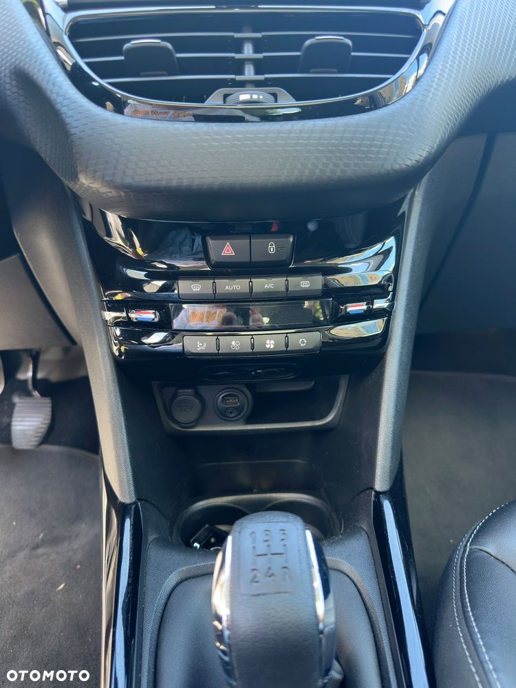 Peugeot 2008 Blue-HDi FAP 100 STOP & START Style - 15