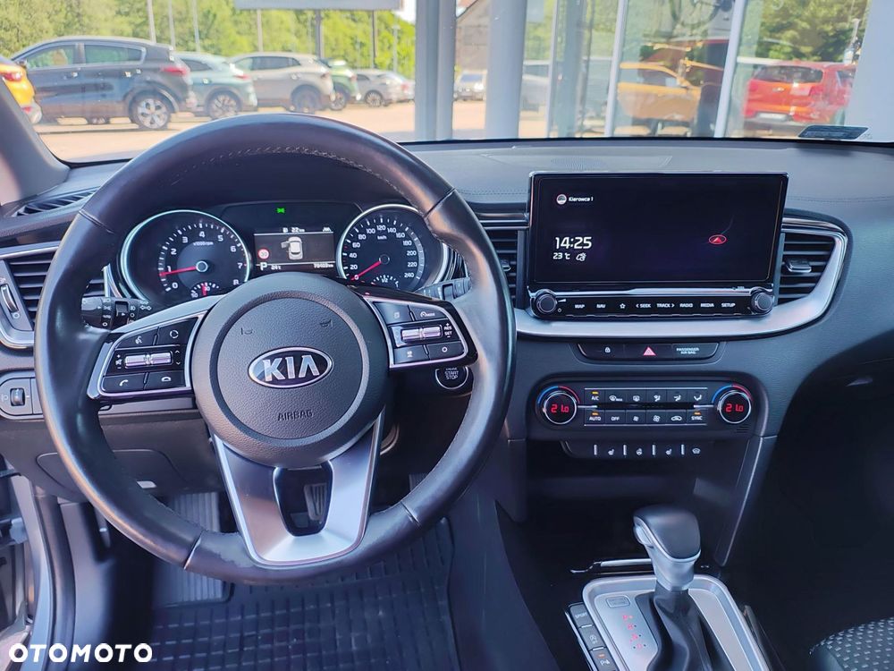 Kia XCeed 1.5 T-GDI L Business Line DCT - 13