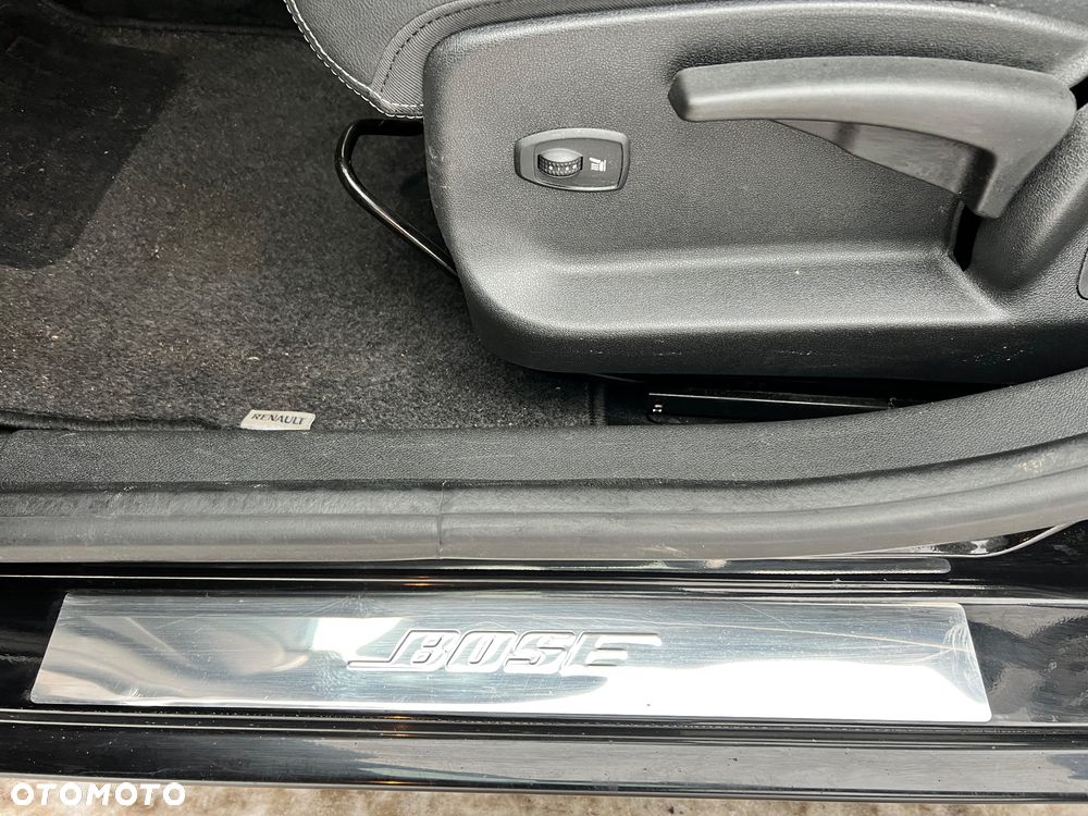 Renault Megane ENERGY TCe 115 Start & Stop Bose Edition - 36