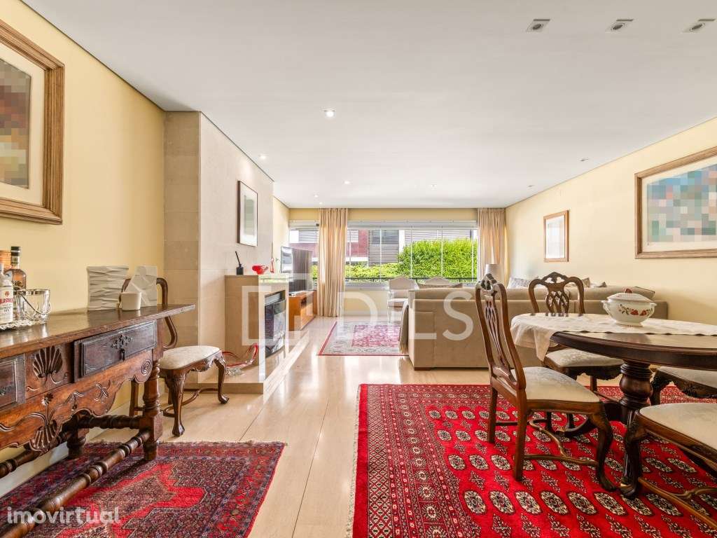 Apartamento T3, com boas áreas, junto ao Casino Estoril - Grande imagem: 5/31