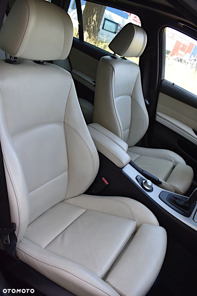 BMW Seria 3 - 36