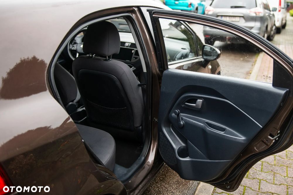 Kia Rio 1.2 Business Line - 23
