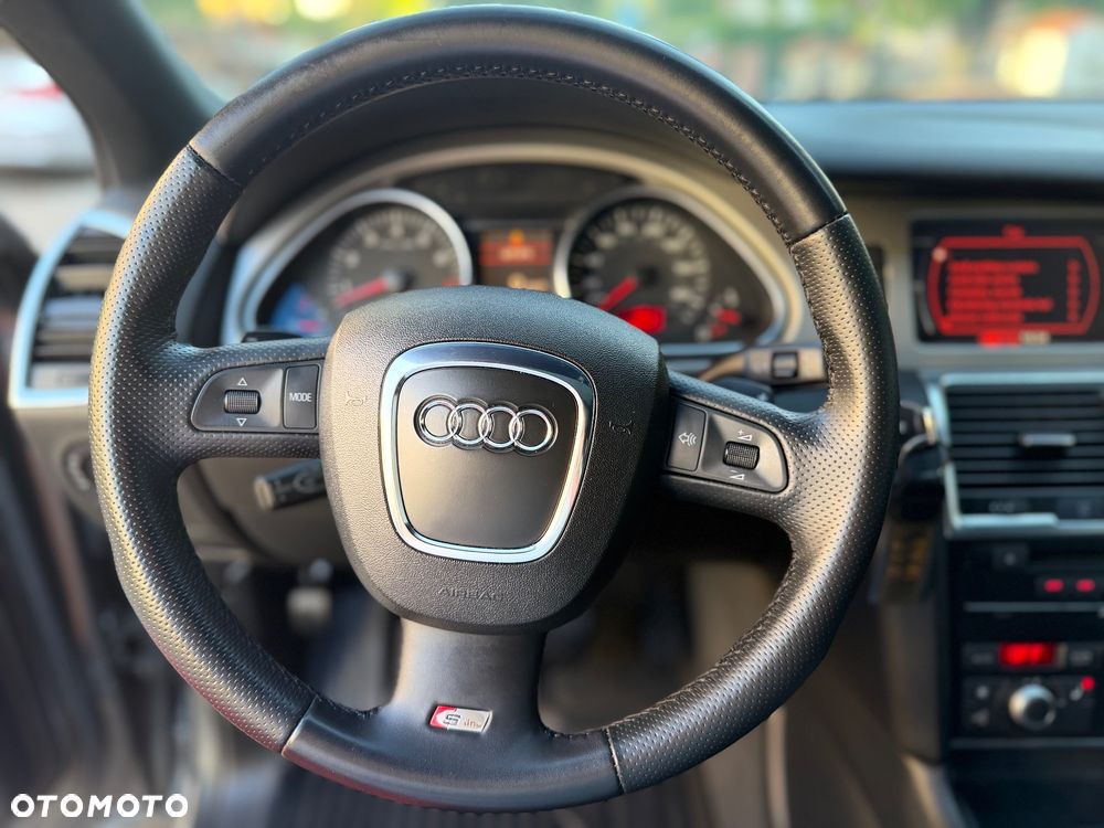Audi Q7 3.6 FSI Quattro Tiptronic - 32