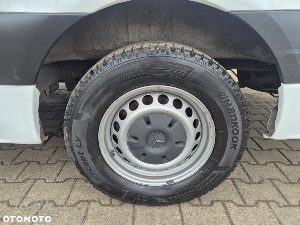 Mercedes-Benz Sprinter Maxi Long - FURGON / BLASZAK / IZOTERMA / OCIEPLONY / OGRZEWANIE NA PAKĘ / SERWISOWANY W ASO / NOWA SKRZYNIA BIEGÓW / ORYG. PRZEBIEG / BRAK RDZY - 14