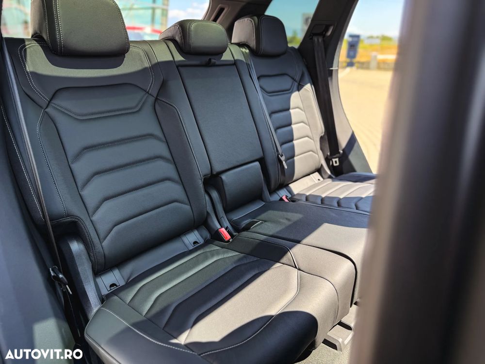 Volkswagen Touareg V6 TDI 4MOTION R-Line - 20